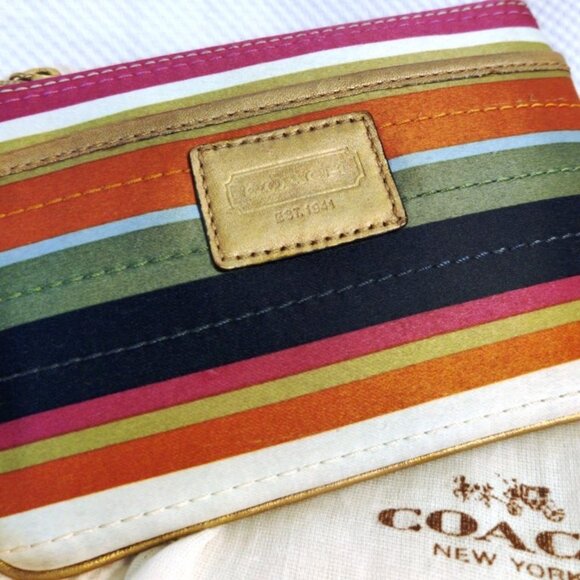 Coach Lim Ed Horizontal Stitch Legacy Stripe Pocket Wristlet in Brass/Multi, EUC - Picture 12 of 13